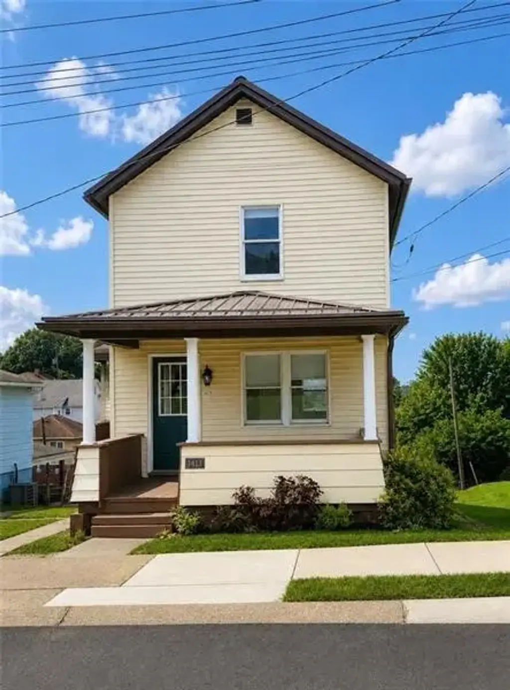 1413 Robbins Avenue , North Apollo