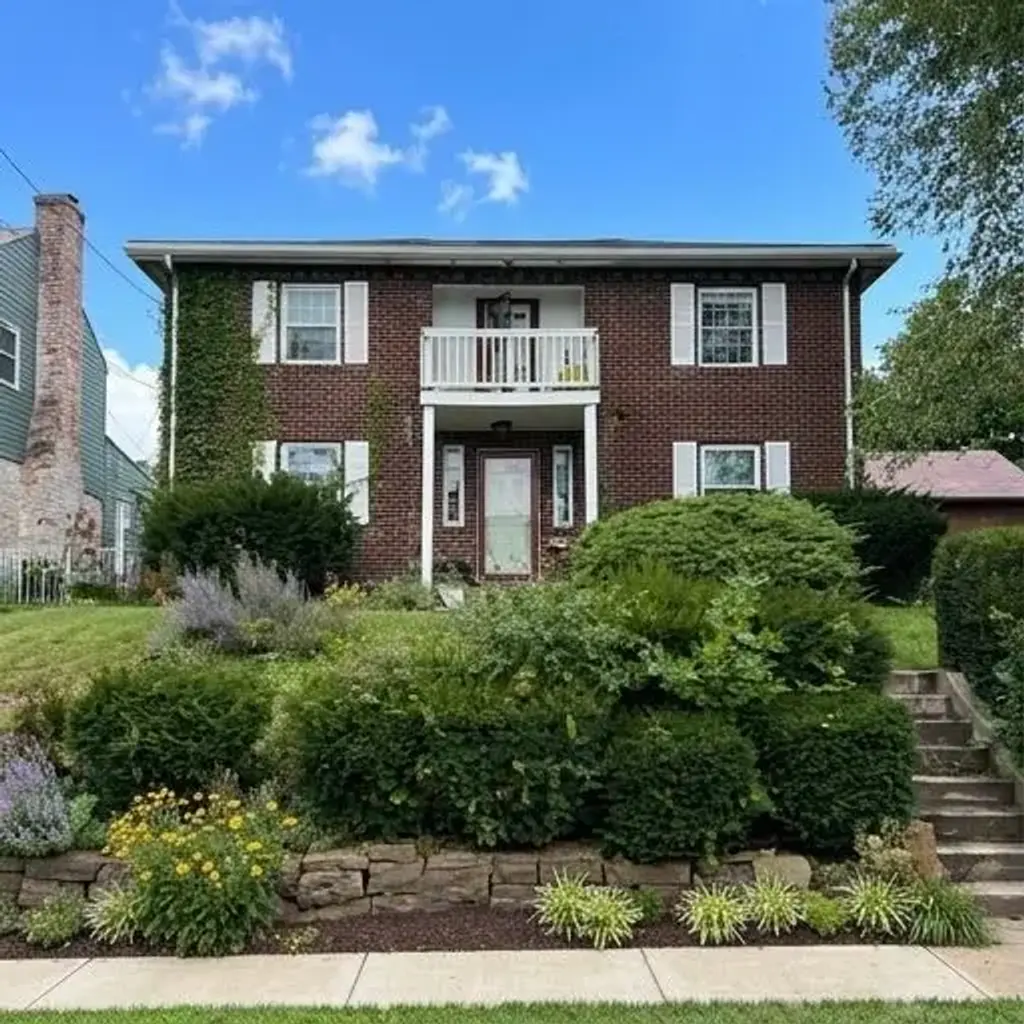 435 Fairway Drive , Brentwood