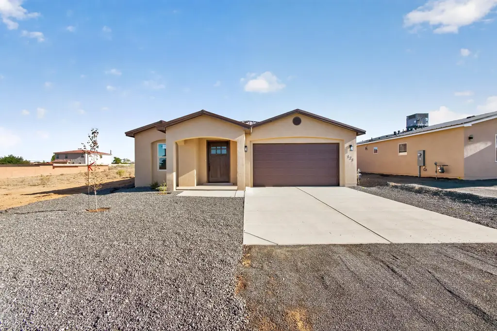 121 9th Avenue Nw, Rio Rancho