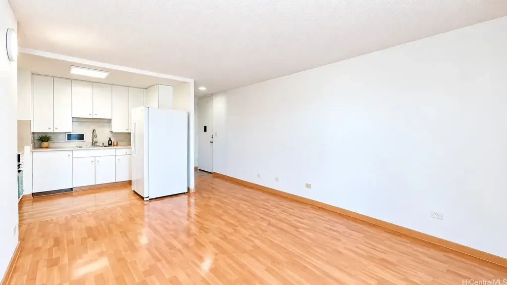 (unit #703) 1400 Pensacola Street, Honolulu