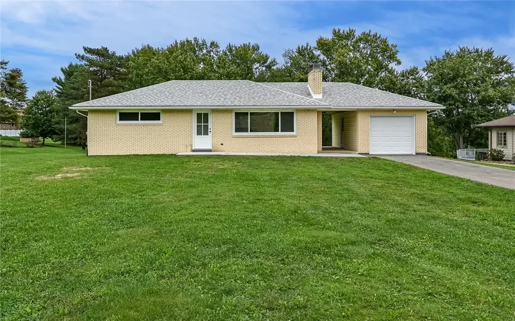 168 Clearview Street , Chippewa