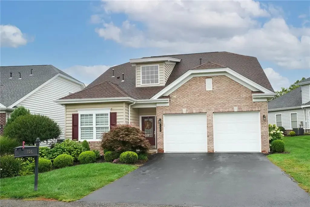 126 Freedom Lane , Ohio