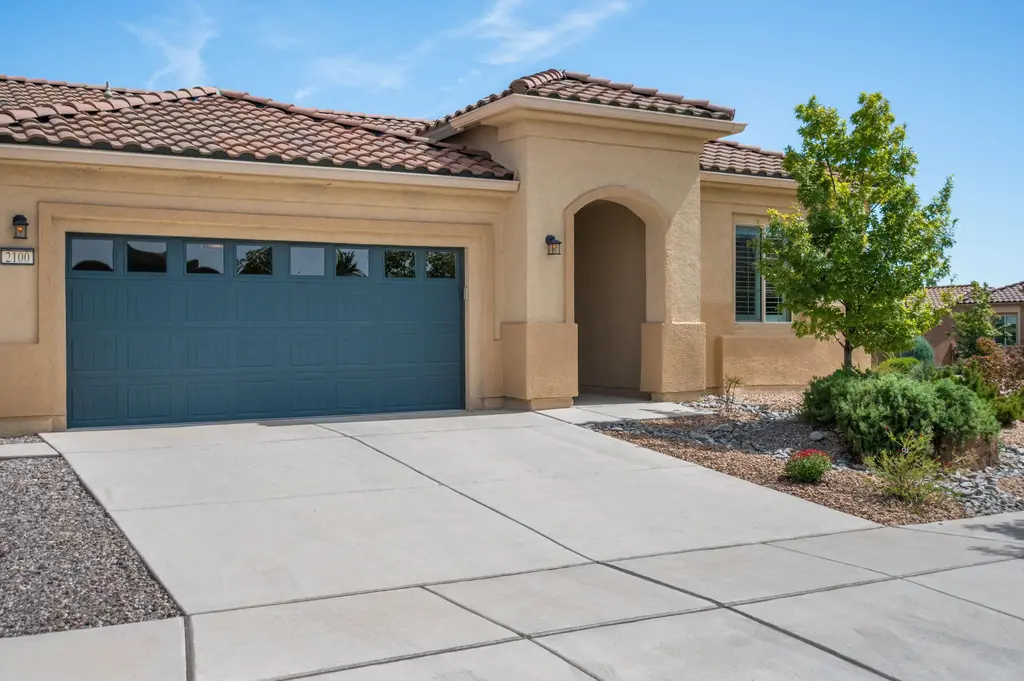 2100 Cave Creek Lane Nw, Albuquerque