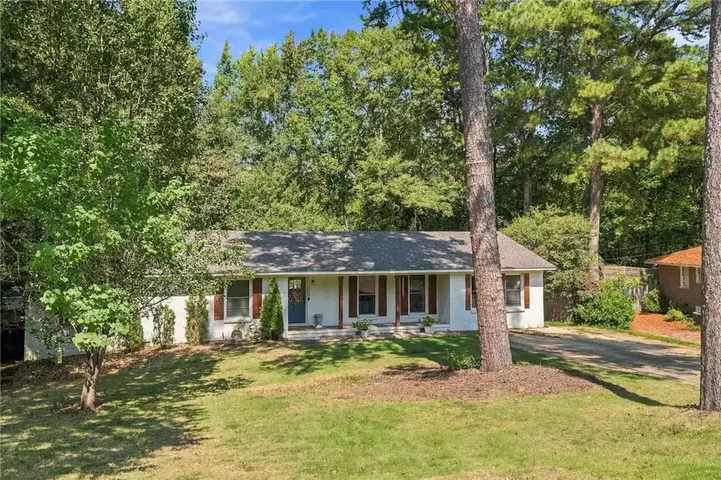 239 Denson Dr, Auburn