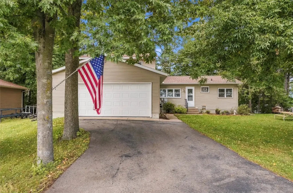 12388 W South Shore Road, Bruce