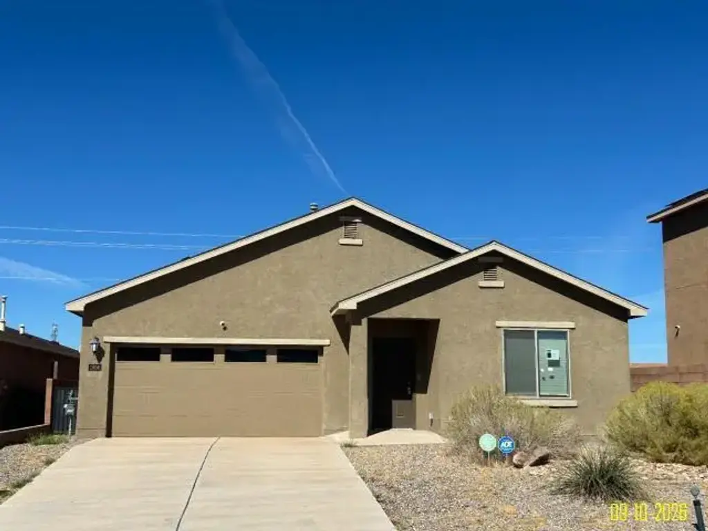 1906 Letizia Lane, Belen