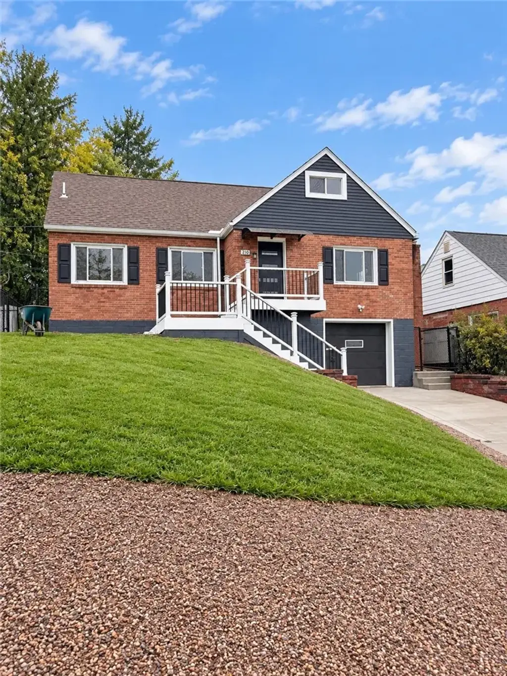 210 Sunny Drive, Baldwin Boro