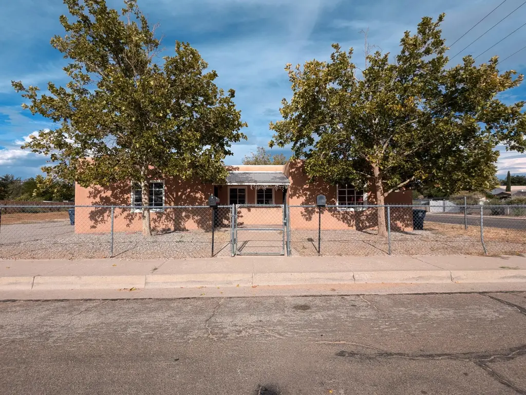 400 63rd Street Nw, Albuquerque