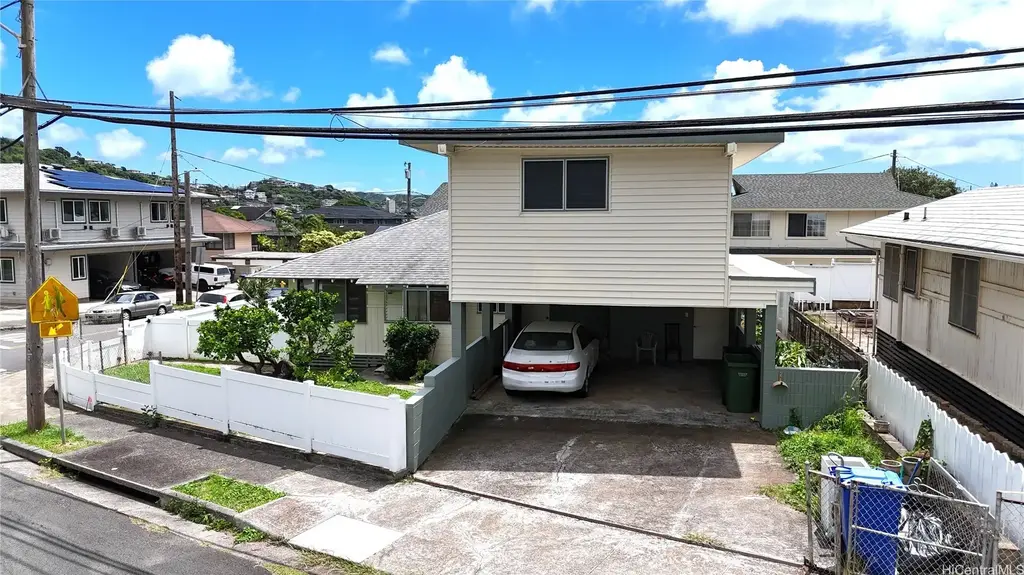 3347 Kalua Road, Honolulu
