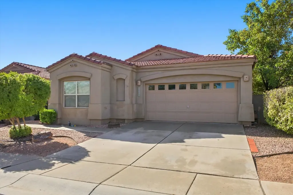 5424 Blue Jay Lane Nw, Albuquerque