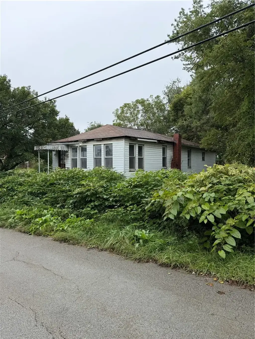 88 Ridge Road , Forward