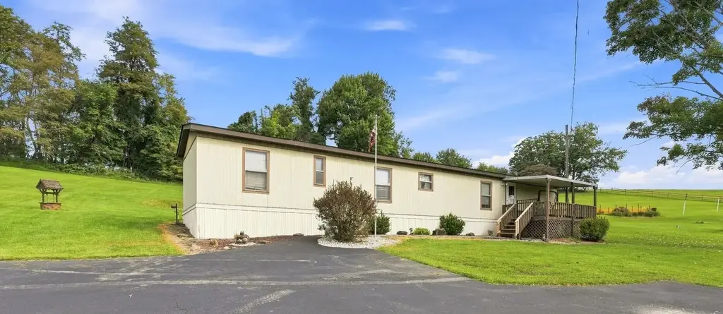 309 Hi Acres Road, Salem