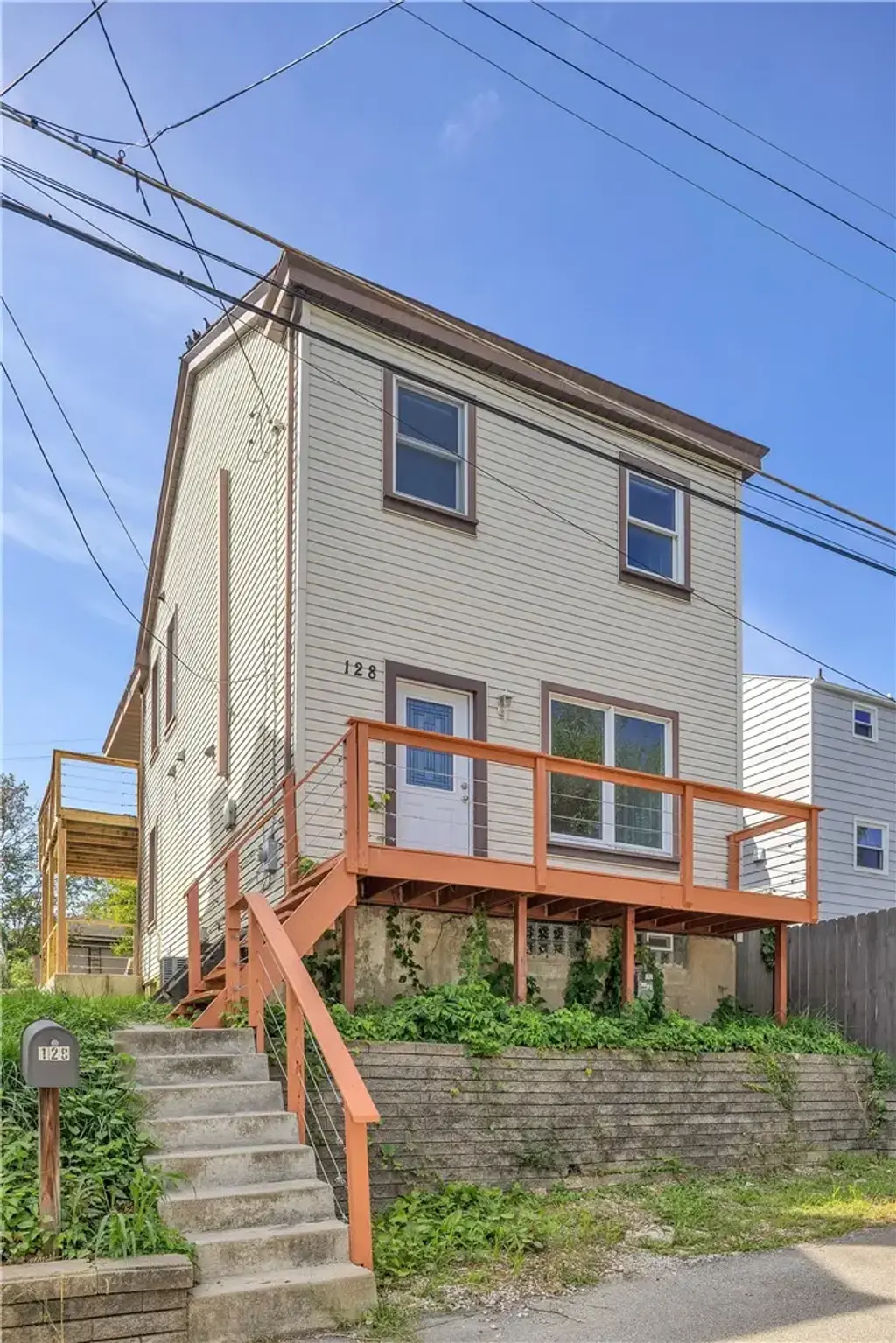 128 Weber Way, Arlington