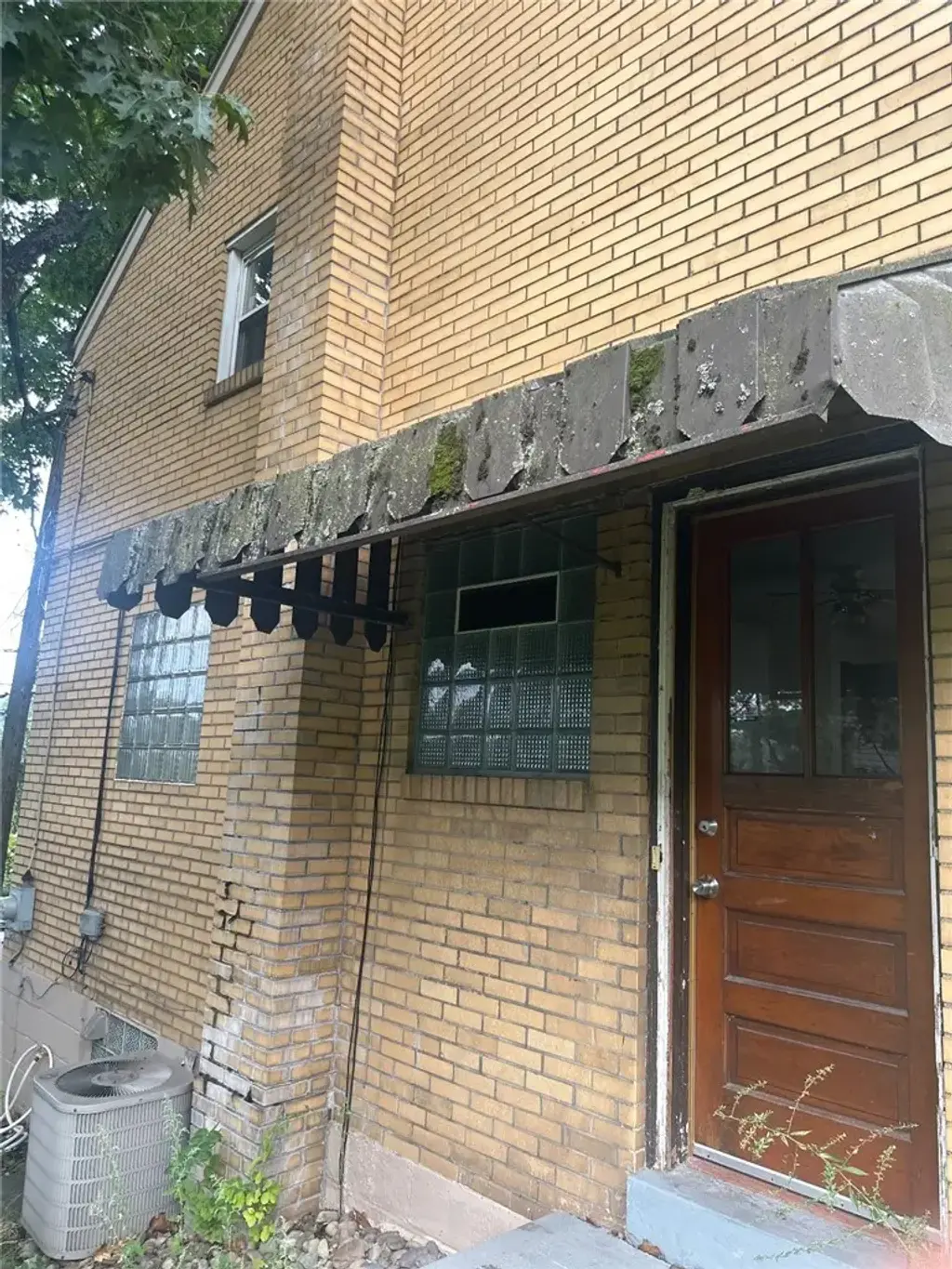 1180 Ridge Avenue , N Braddock