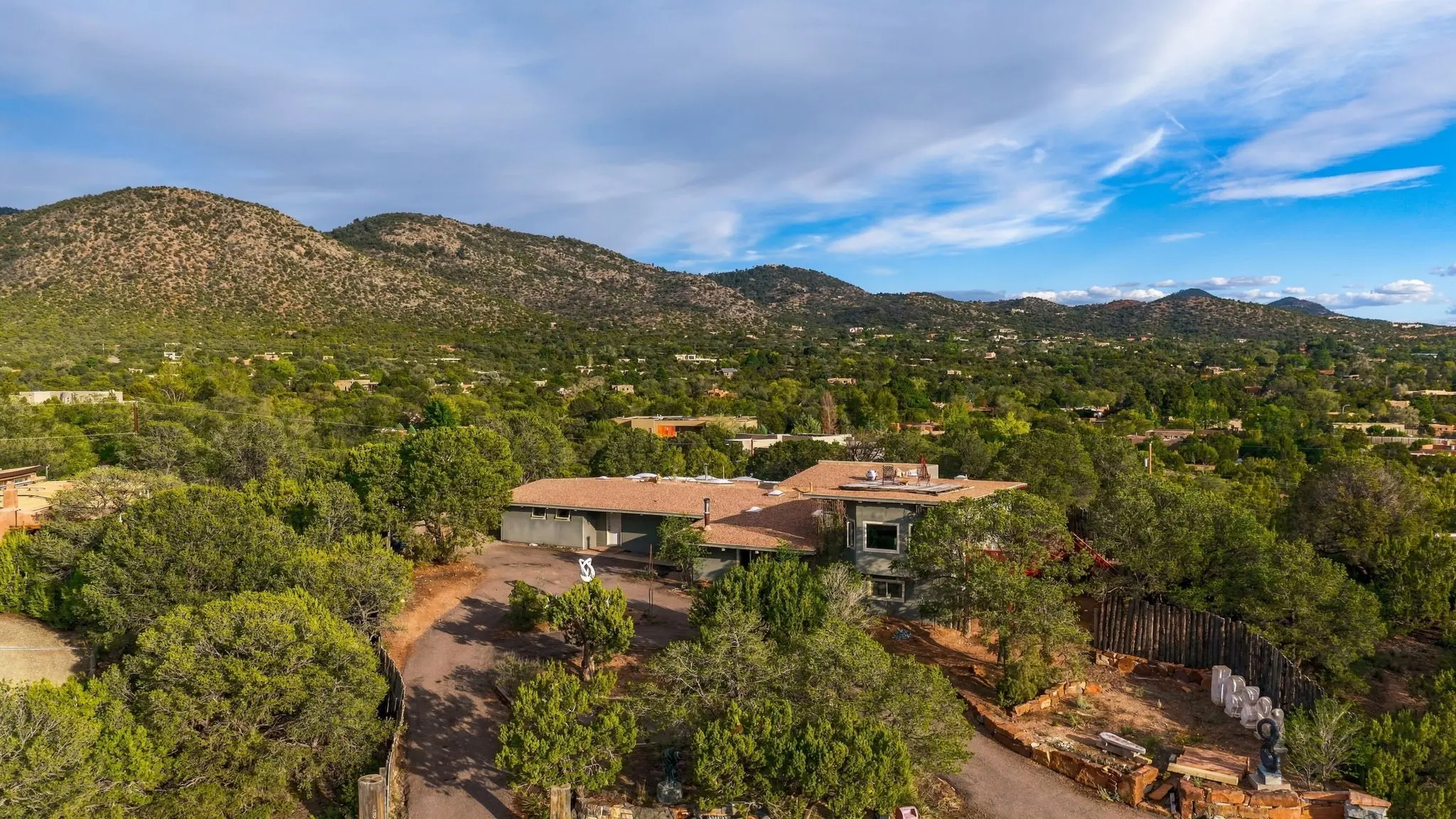 1889 Conejo Dr, Santa Fe