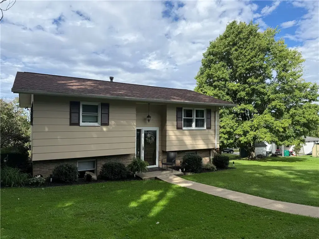 222 East Avenue, Indiana Boro