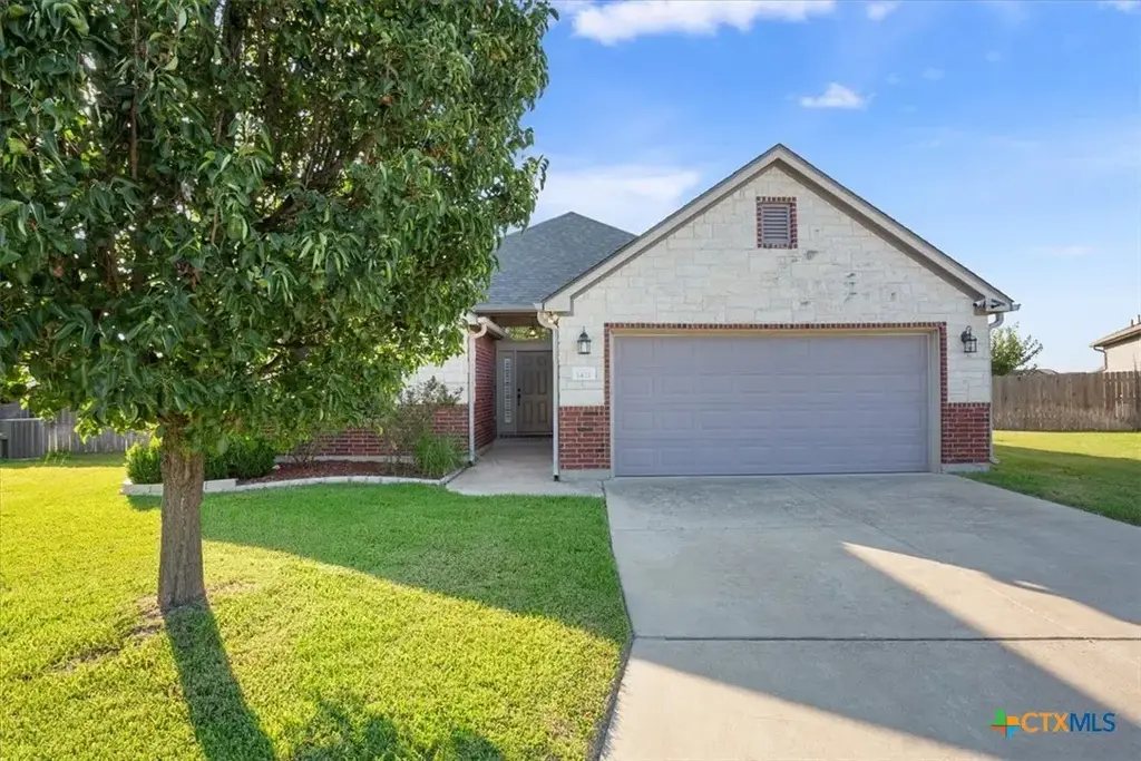 1421 Neuberry Cliffe, Temple