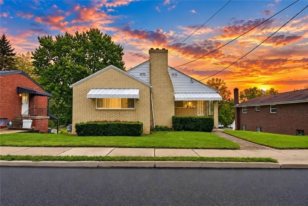 540 Craighead Street , Canonsburg