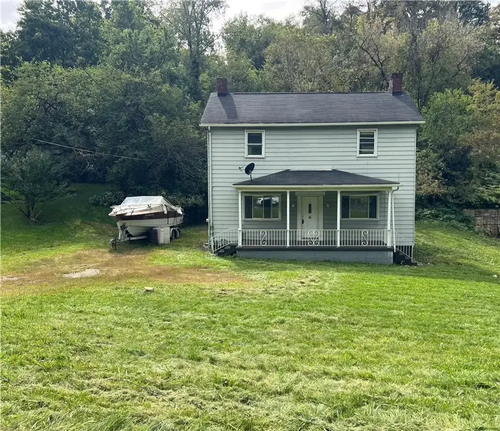 932 Dixon Avenue , N Versailles
