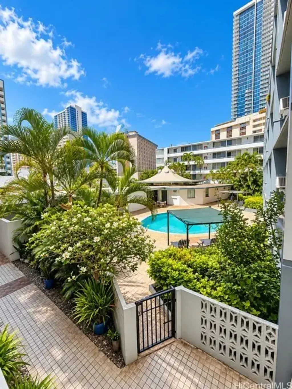 (unit #212) 1550 Rycroft Street, Honolulu