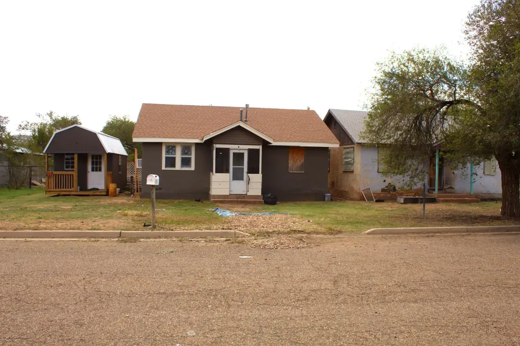 808 E Laughlin Avenue, Tucumcari