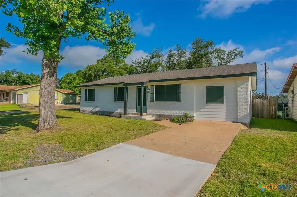 4049 Morgans Point Road, Belton
