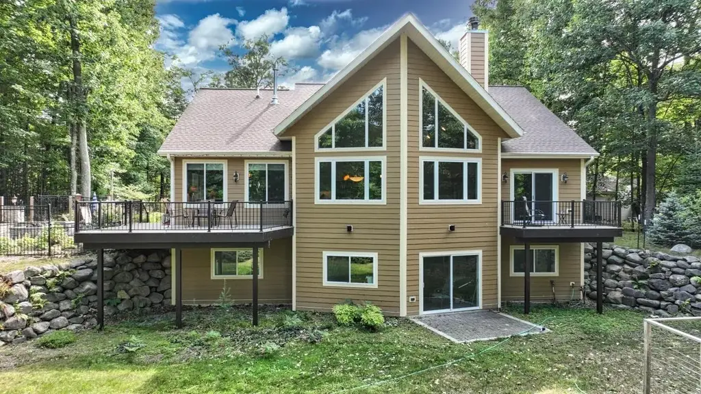8550 Kenwood Terrace, Minocqua