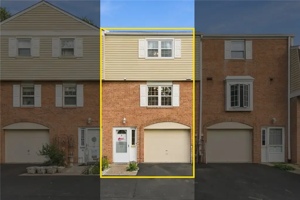 37 Oxford Court , McCandless