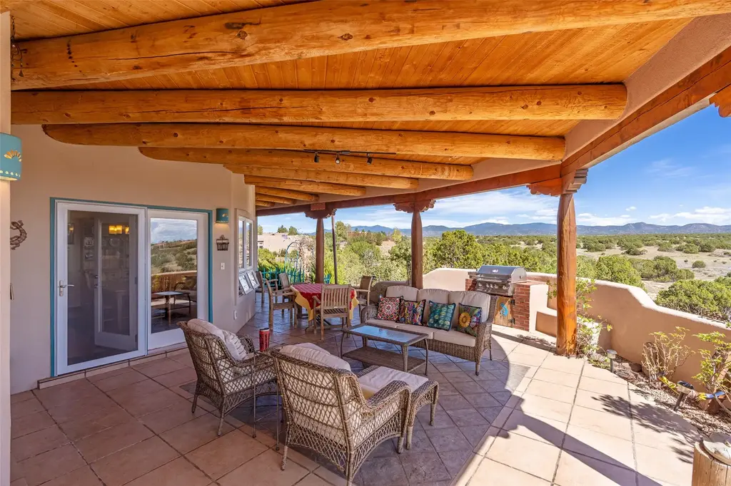 8 Firehearth Place, Santa Fe