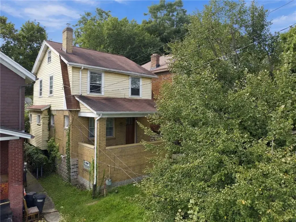 924 Woodbourne Avenue, Brookline