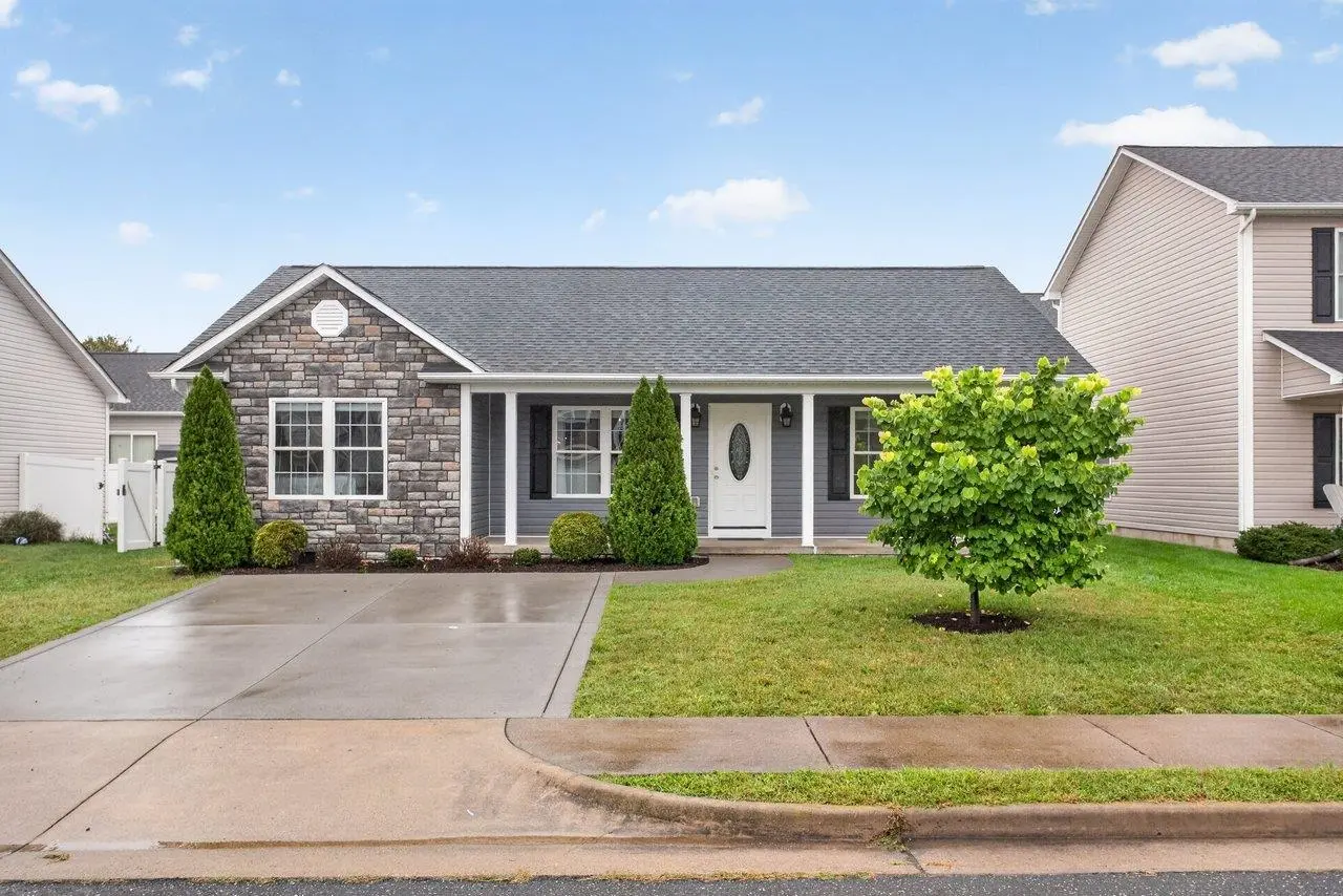 223 Dylan Cir, Bridgewater