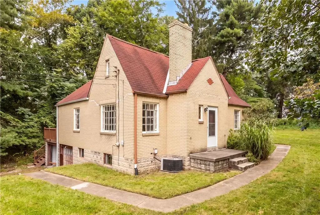 1039 Anderson Road , Shaler