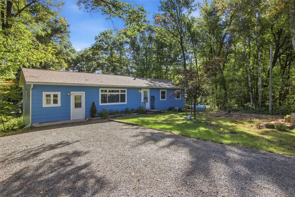 N2934 Jesse Road, Sarona