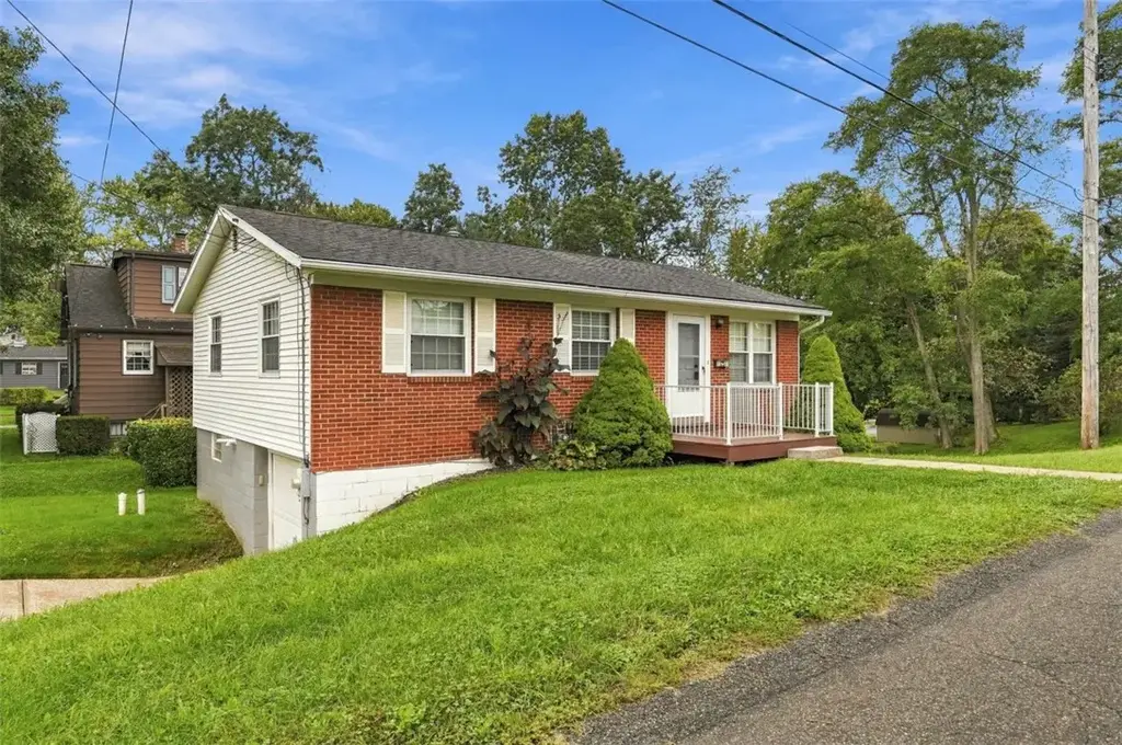1321 Agnew Avenue, Hopewell