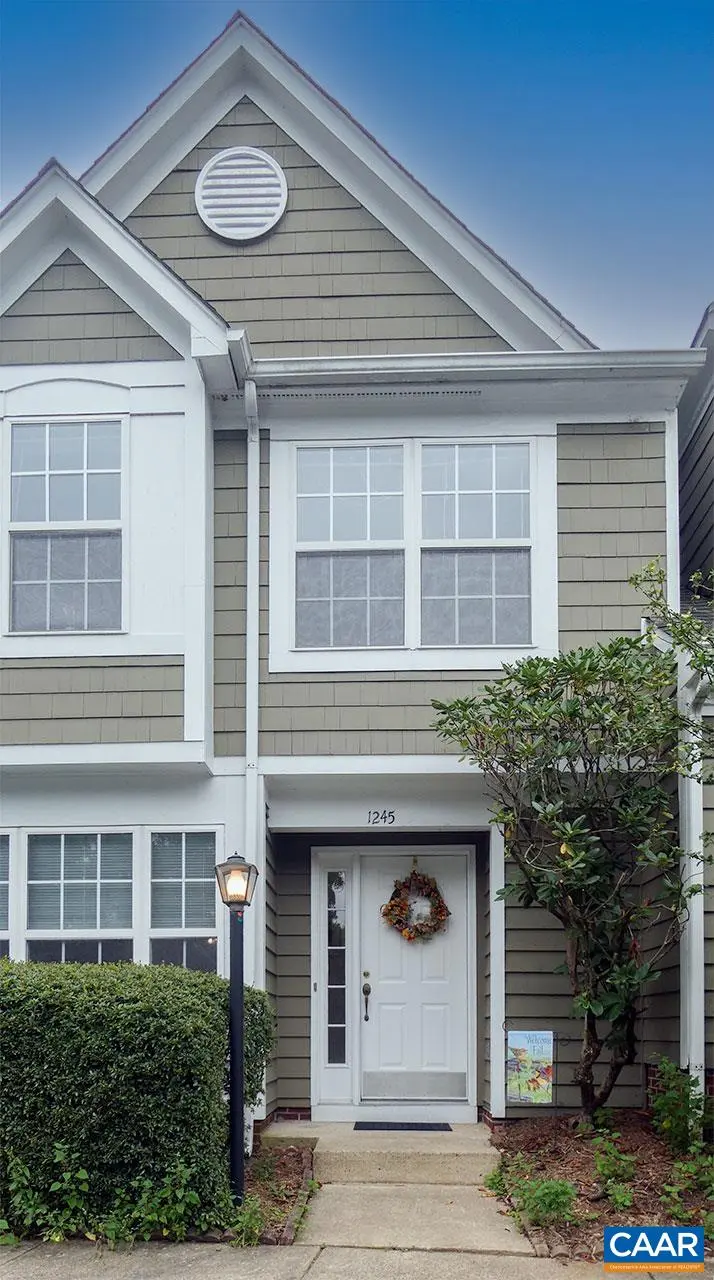 1245 Clifden Greene, Charlottesville