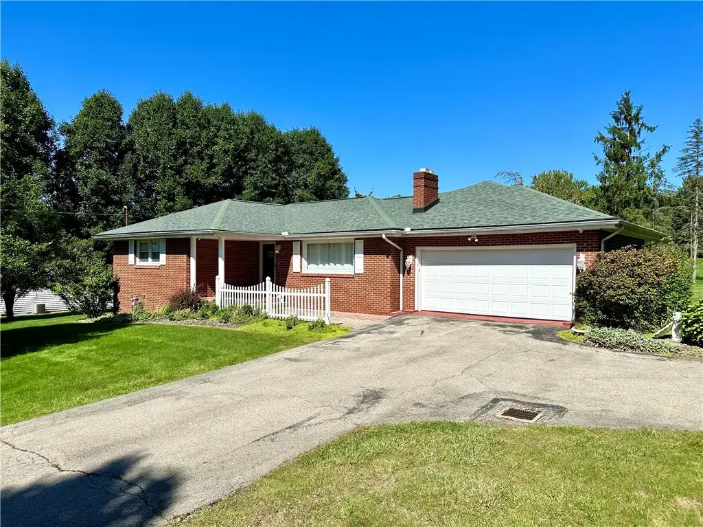 22 Meadowbrook Drive , Neshannock