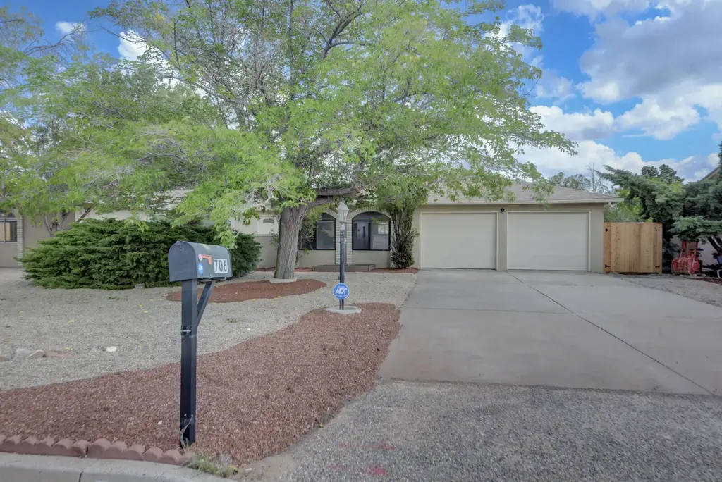 706 Cerro De Ortega Drive Se, Rio Rancho
