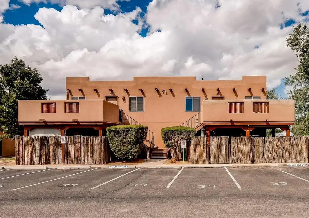 3300 Rufina Street # J34, Santa Fe