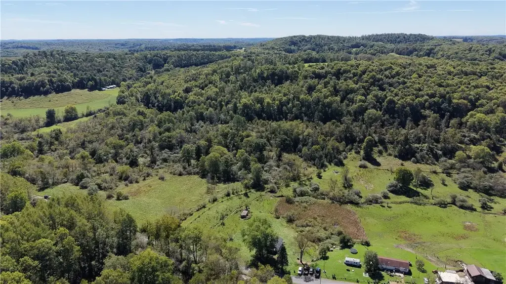 Campbell Hollow Road, Petrolia Boro