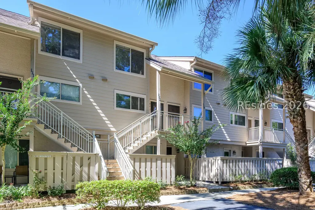 15 Deallyon Avenue 113, Hilton Head Island