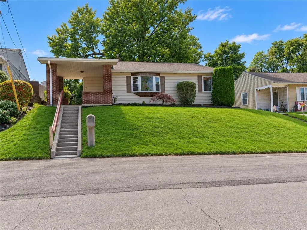 1324 Beverly Road, Port Vue