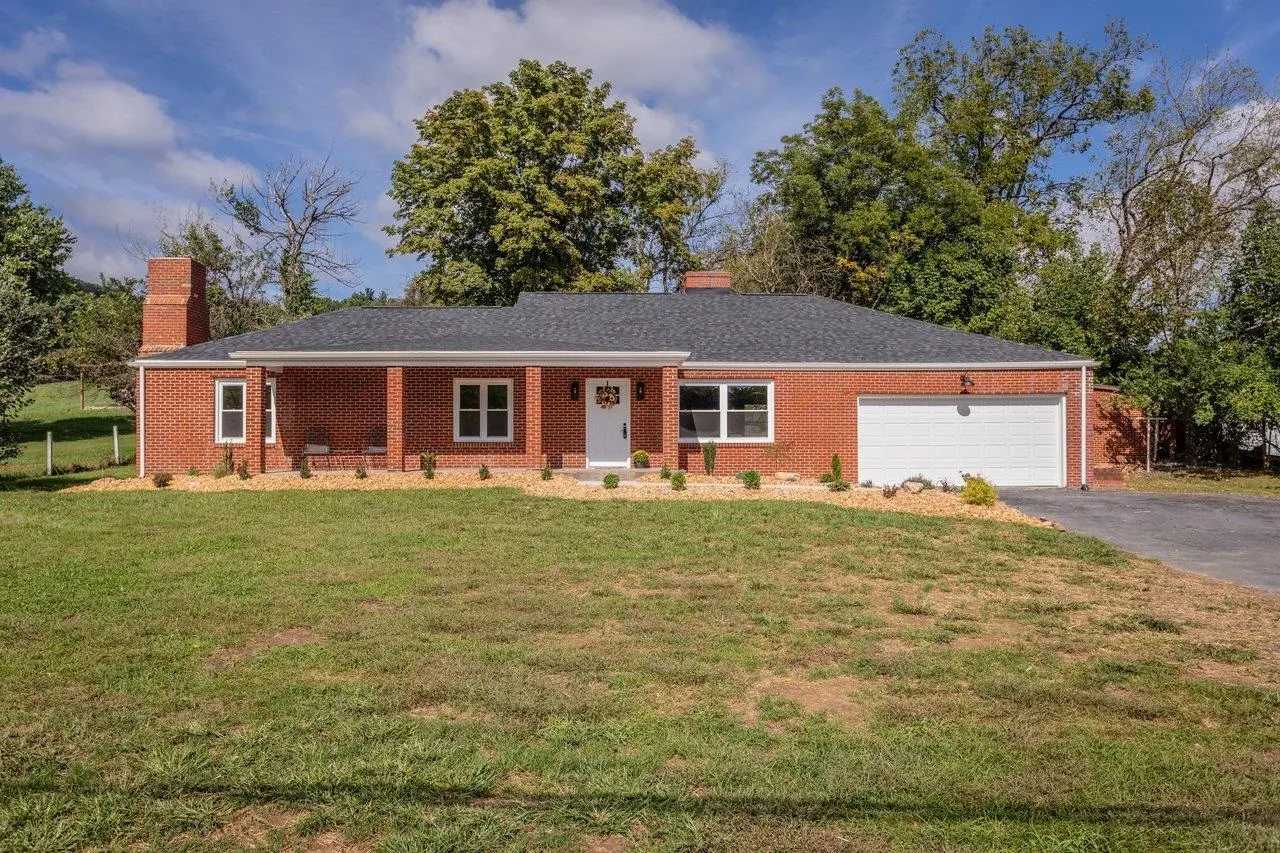 10840 Rawley Pike, Hinton
