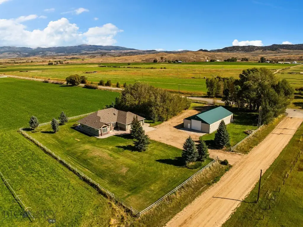 585 Judy Lane, Alder