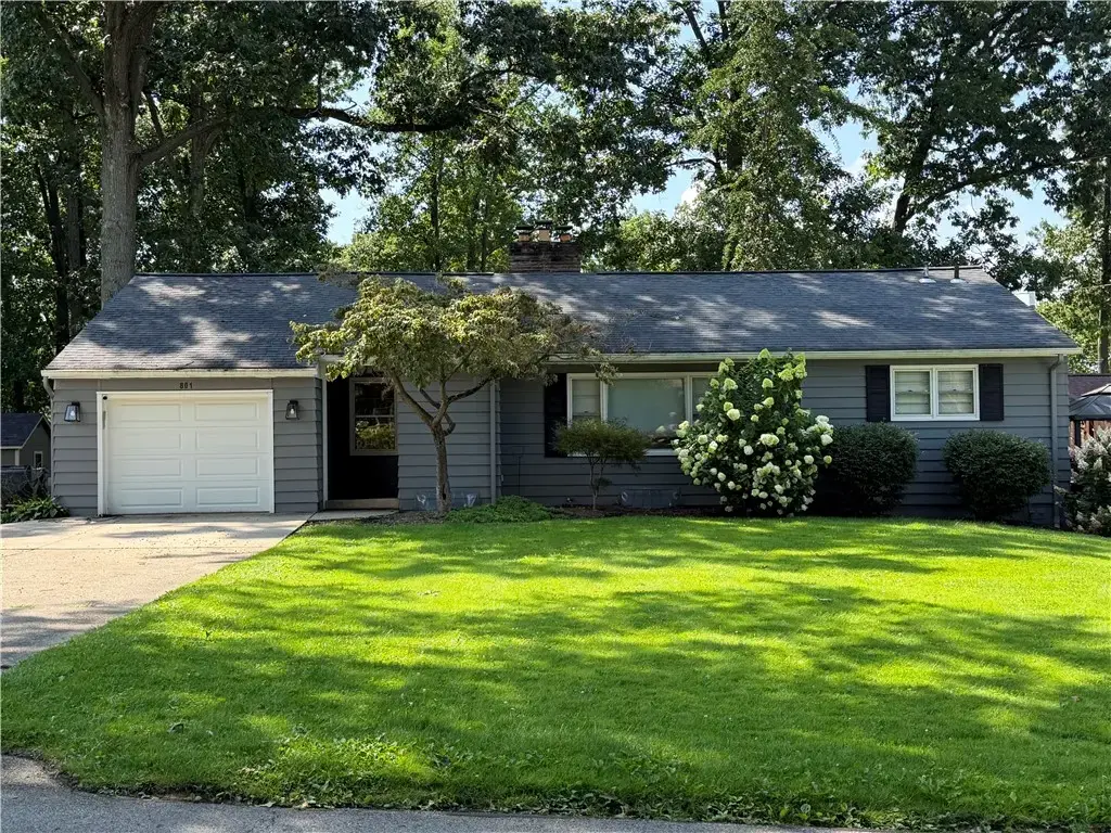 801 Lillian, Hermitage