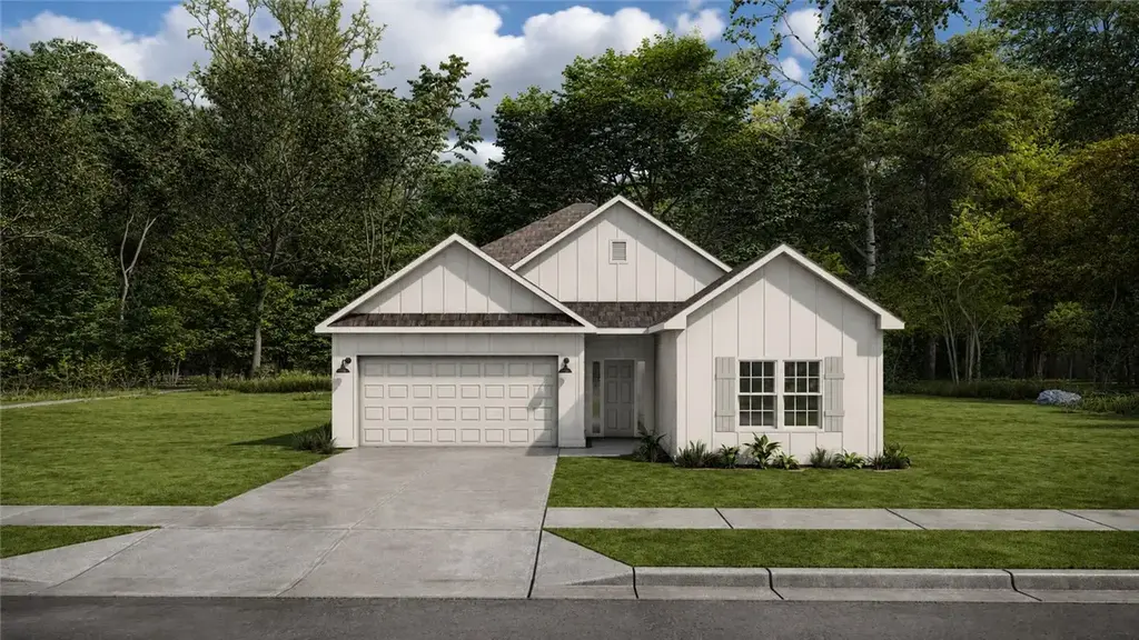 2220 Fuzzy Falls, Opelika