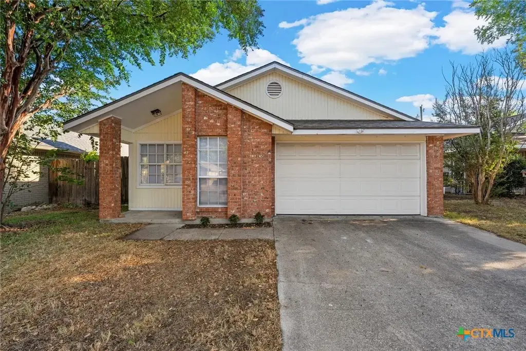 2718 Alamo Trail, Temple