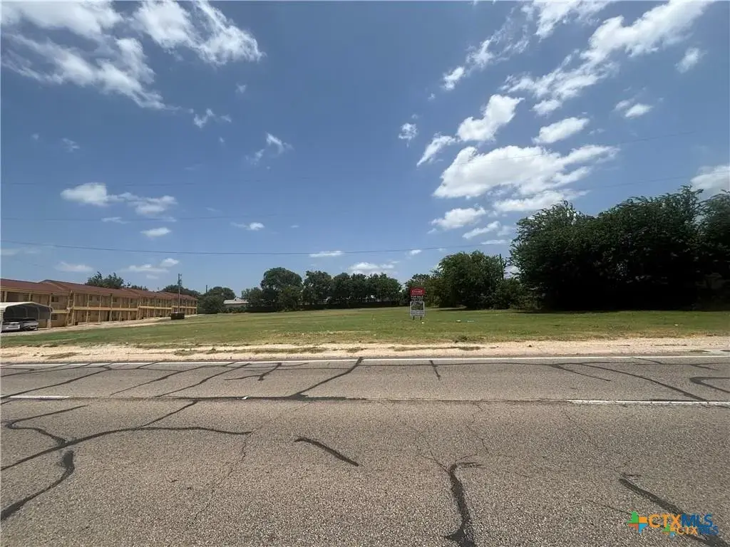 801 E Veterans Memorial Boulevard, Killeen