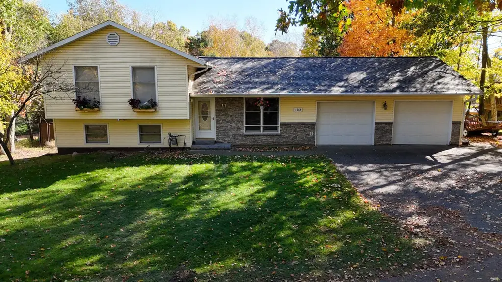 1264 W Harbor Dr, Woodruff