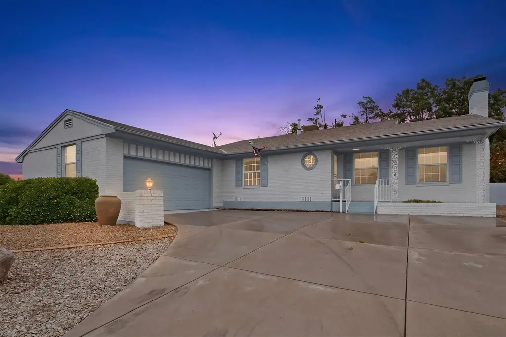 3418 Harwood Court Ne, Albuquerque