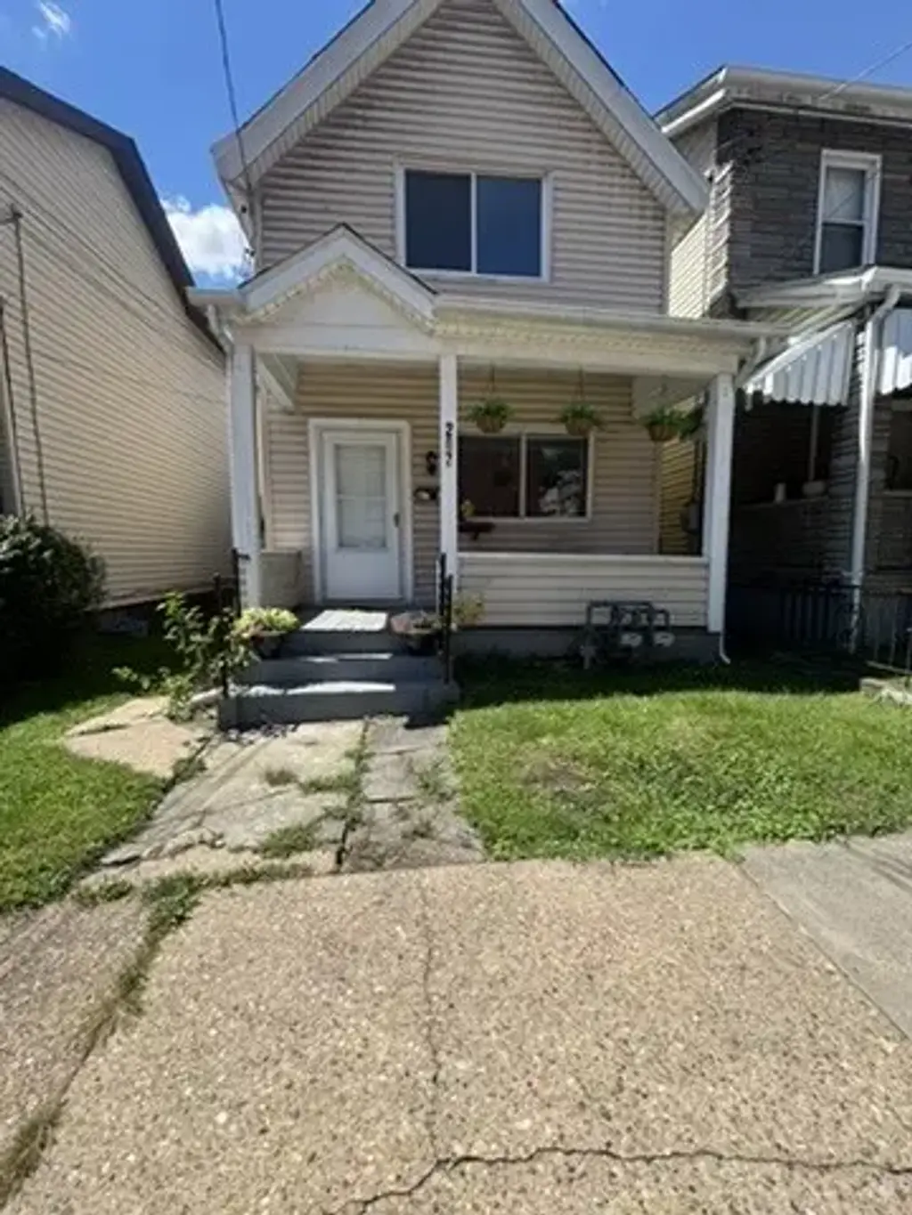 207 Railroad Avenue , Carnegie